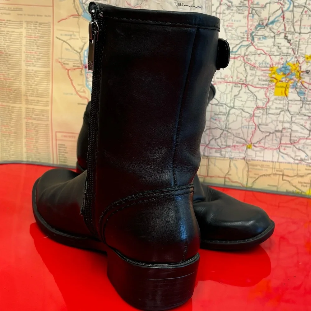 Anne Klein black leather moto boots size 6